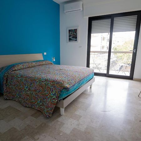 B&B Il Sorriso Bari Exteriör bild